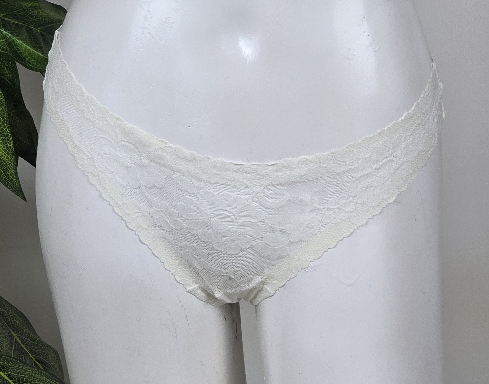 M&S No VPL Thong